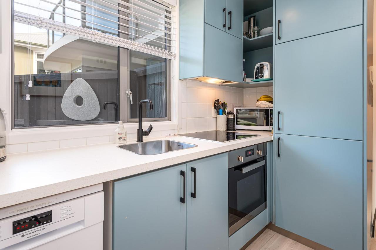 Riverside 1-bed - In The Heart Of The * Christchurch